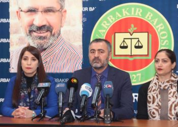 Tahir Elçi soruşturması: Polislerin ifadesi neden 4 yıl sonra alındı?