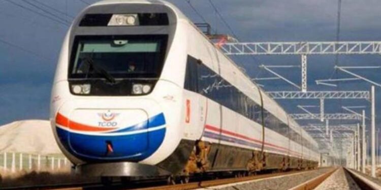 TCDD yolcu taşımayı özele bırakıyor