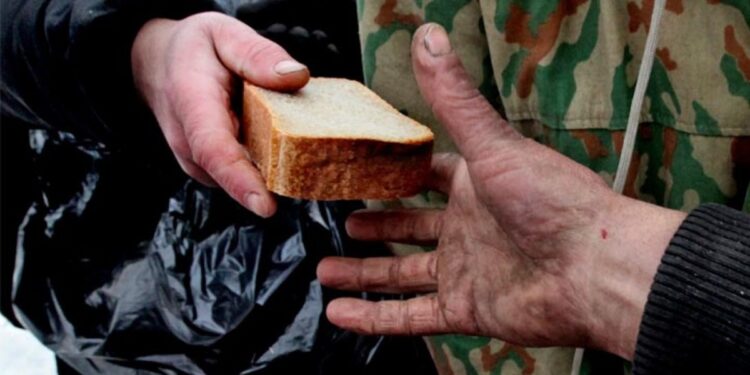 Bir kuru ekmek uğruna ölen insanlık