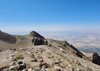 Erdek Cennet Hasan Dağı zirvesinde