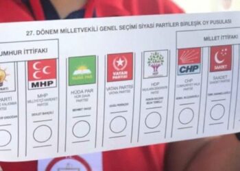 Gençlerin politikacılara güvensizliği artıyor