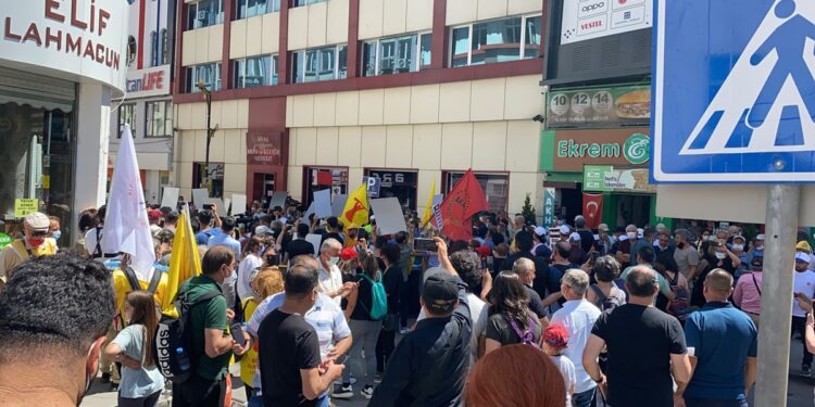 Sivas’ta Madımak anması