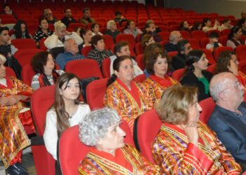 Alevi Derneği’nden Aşık Veysel anması