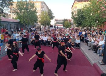 Diyarbakır Cemevi’nde Aşure paylaşımı