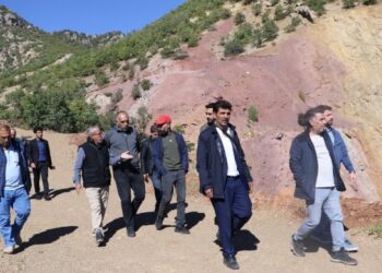Dicle ilçesinde madenin yarattığı tahribat incelendi