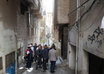 Diyarbakır’da depremden etkilenen binada inceleme