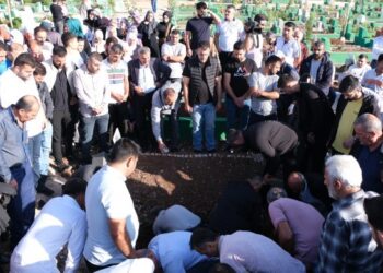 Rojin Diyarbakır’da toprağa verildi