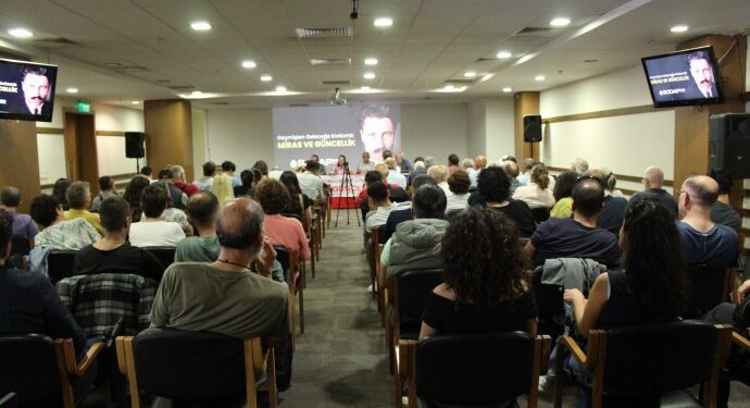 Dr. Hikmet Kıvılcımlı paneli