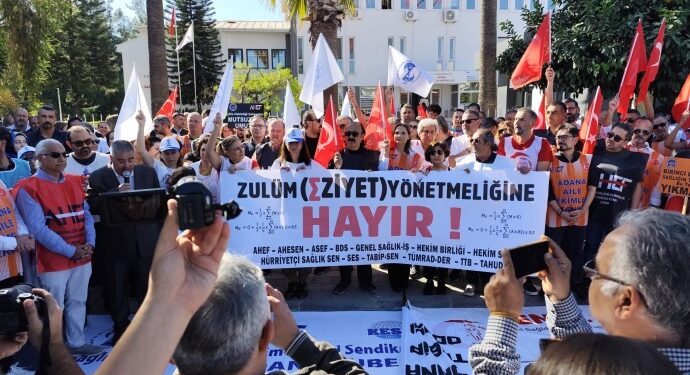 Aile hekimlerinden 3 günlük iş bırakma eylemi