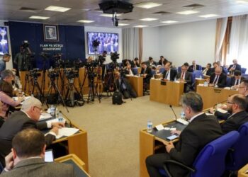 2025 bütçesi komisyondan geçti