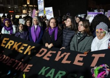Diyarbakır’da 25 Kasım yürüyüşü