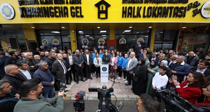 Diyarbakır’da Halk Lokantası’nın ikinci şubesi Bağlar’da açıldı.