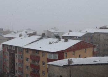 Meteorolojiden sağanak ve kar yağışı uyarısı