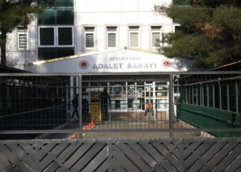 Eski belediye eşbaşkanları tahliye oldu