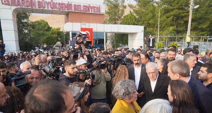 Diyarbakır Valiliği 3 gün yasakladı