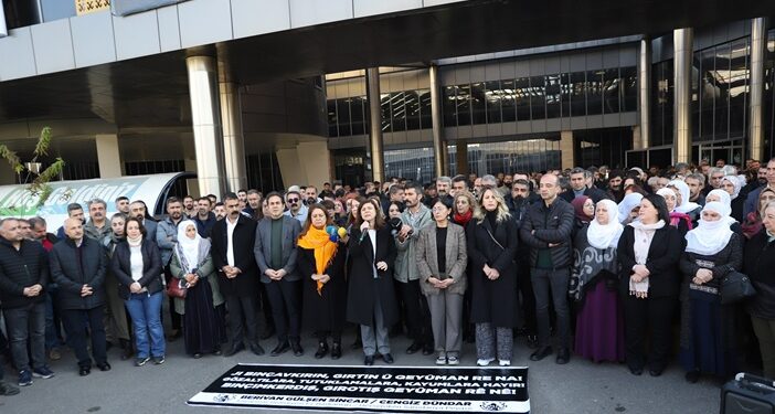 Diyarbakır Eş Başkanı Bucak Kayapınar’dan seslendi: Saygı duymak zorundasınız