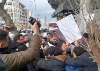 Gözaltındaki 10’u gazeteci 14 kişi savcılığa sevk edildi