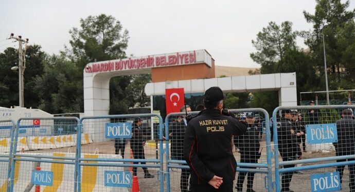 Mahkeme işe iade etmişti, kayyım yine işten attı
