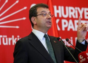 Ekrem İmamoğlu adaylık için başvurdu