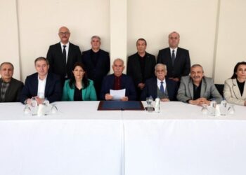 İmralı Heyeti ile Öcalan aynı karede