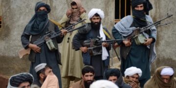 Taliban’ın yasakları kadınlardan sonra erkekleri hedef aldı
