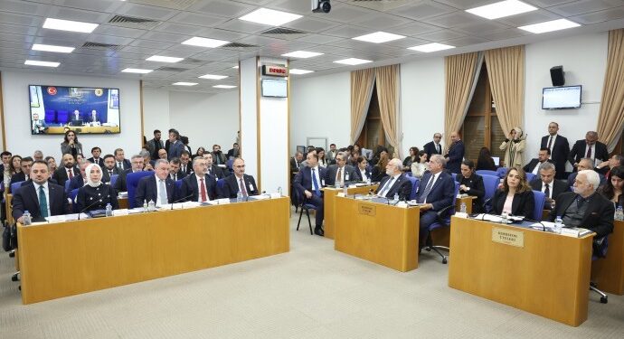 “Her 4 gençten biri Türkiye’yi terk etmek istiyor”