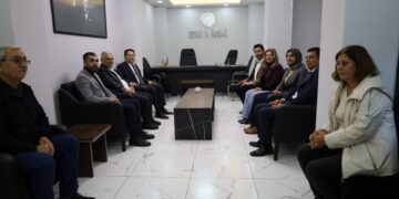 Ahmet Özer’den DEM Parti ziyareti