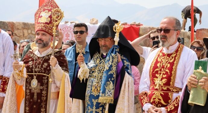 Ahtamar Adasında 14’üncü ayin