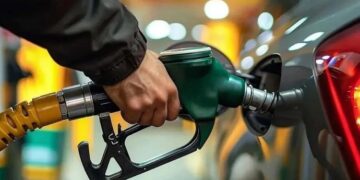Akaryakıta ÖTV zammı: Motorin 100 liraya dayandı