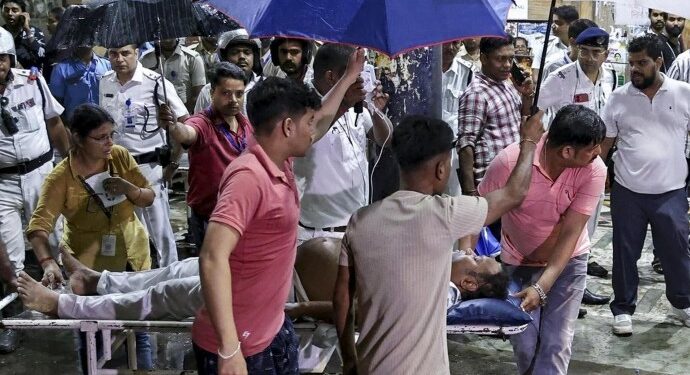 Hindistan’da 34 kişi yaşamını yitirdi