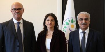 DEM Parti İmralı Heyeti AKP ile görüştü