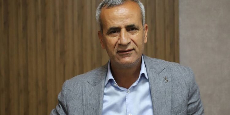 Mardin Kızıltepe’de ihraç edilen eşbaşkana istifa çağrısı