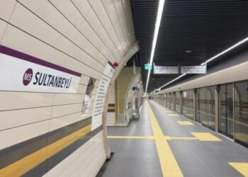 İstanbul’da metrodaki kablolarda patlama